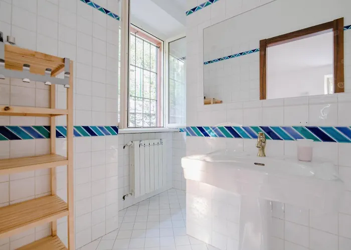 Bertacchi - Inside And Out * קומו